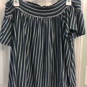 Summer sleeveless top